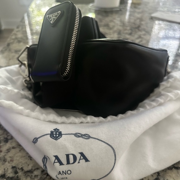 Prada Triangle Crossbody Leather Shoulder Bag - Picture 3 of 11